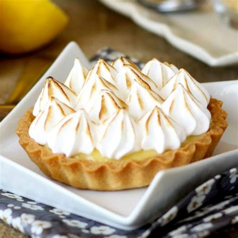 Mini Lemon Meringue Pie Recipe — Eatwell101