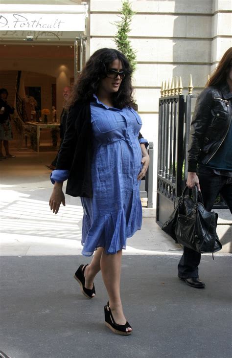 Pin Av Mariana Ramos P Salma Hayek Pregnant I