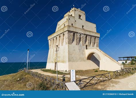 Torre Mileto La Spiaggia Dal Mare Royalty Free Stock Photo