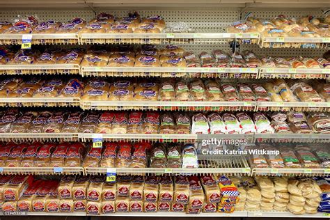 Bread Aisle Of Grocery Store High-Res Stock Photo - Getty Images