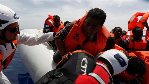 Buscan A 250 Personas Desaparecidas En Dos Naufragios En El Mar