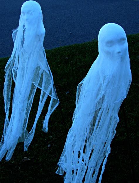 Halloween Ghosts My Version Of The Martha Stewart Styrofoam Head And Cheesecloth Pu