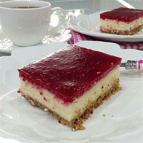 Orman Meyveli Cheesecake Mutfaktaki