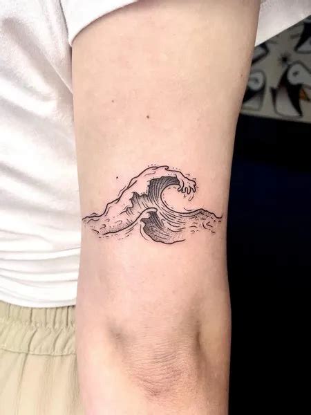 Ocean Wave Tattoo In 2022 Waves Tattoo Simple Wave Tattoo Tattoos