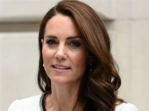 Kate Middleton Conspiracy Theories Arise Amid Mysterious Absence The Tmz Podcast