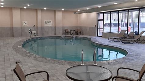 Hampton Inn Green Bay Downtown Pool Pictures And Reviews Tripadvisor