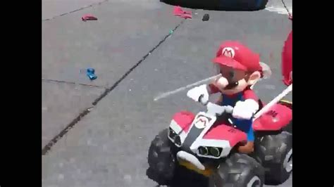 Mario Kart En La Vida Real Batalla De Globos Youtube Hot Sex Picture