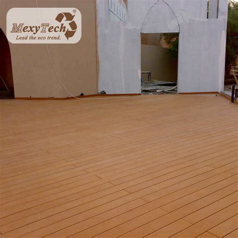 Durable Solid Composite Decking Tongue And Groove Design Eco Friendly