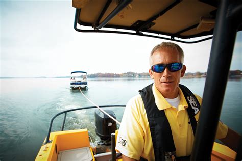 Ten Tips For A Safe Boating Season