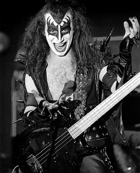 Pin By Lee Thomson On Gene Simmons Gene Simmons Kiss Kiss Army