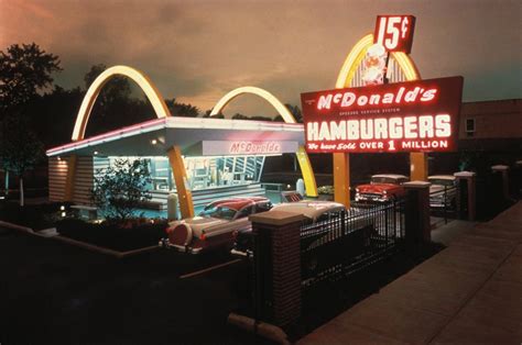 Ray Kroc's first McDonald's franchise, 1955, Des Plaines, Illinois ...