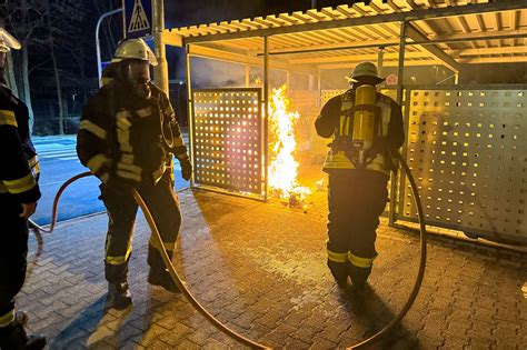 Einsatzbericht Containerbrand Rehhaldenweg Freiwillige