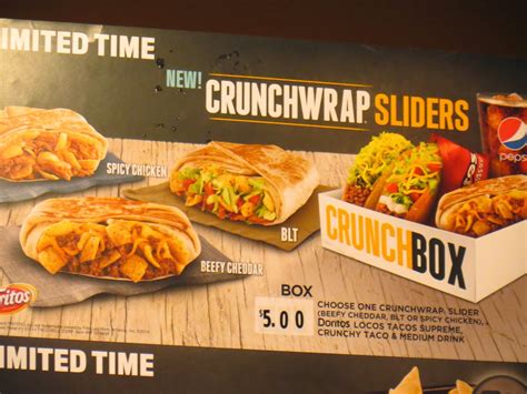 taco bell crunchwrap box