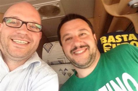 Lorenzo Fontana Ma Quale Omofobo Ho Amici Gay Che Mi Apprezzano Anche Dal Punto Di Vista