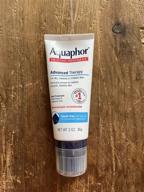 Aquaphor Vs Vaseline Differences And Which Is Better To Use The