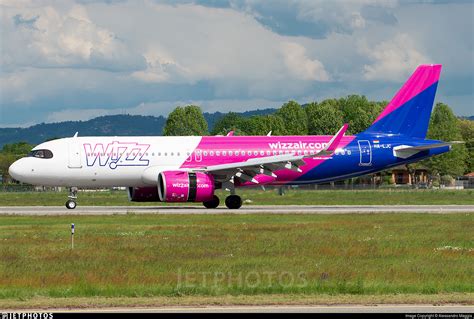 HA LJC Airbus A320 271N Wizz Air Alessandro Maggia JetPhotos