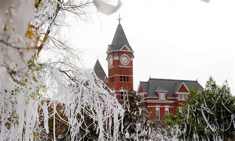 Auburn Football: Auburn campus ranked higher than in-state SEC rival