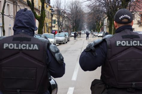 Pogledajte Galeriju Slika I Snimaka Sa Protesta Na Cetinju