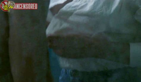 Naked Mary Elizabeth Mastrantonio In White Sands