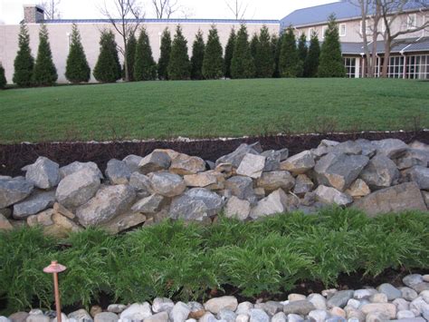 Lincoln Statue Plaza Landscaping Completed for Dedication | Gettysburg ...