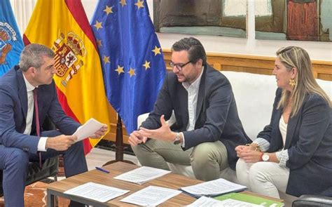 Ayuntamiento Y Gobierno De Canarias Trazan Una Hoja De Ruta Para La