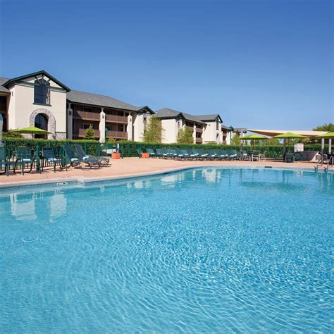 Pools & More at Lake Geneva Resort | Holidayinnclub.com