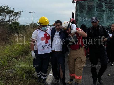 Al Menos 7 Lesionados Deja Aparatoso Accidente En Carretera Libre Tepic