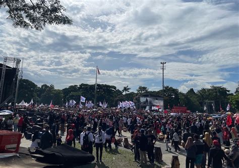 Puluhan Ribu Warga Bandung Banjiri Hajatan Rakyat Ganjar Mahfud Di