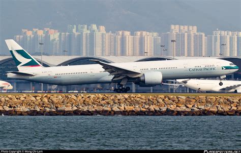 B Kpp Cathay Pacific Boeing Er Photo By Wong Chi Lam Id