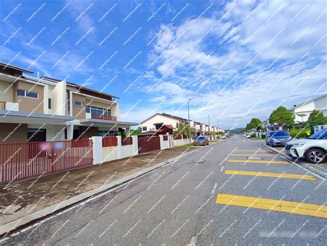 Lelong Auction 2 Storey Cluster Semi Detached House Corner Lot Gated