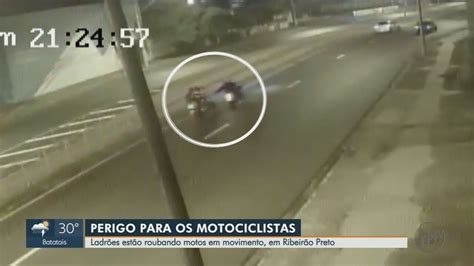 Suspeitos Assaltam V Timas Moto Em Movimento Em Ribeir O Preto Sp