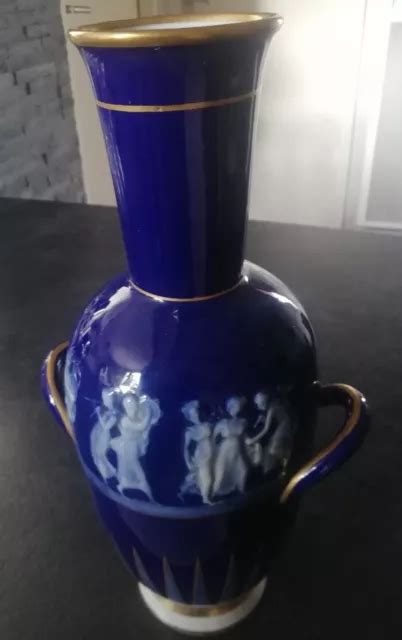 Vase Bleu En Porcelaine De Limoges Sign C Tharaud Haut De Cm Sur