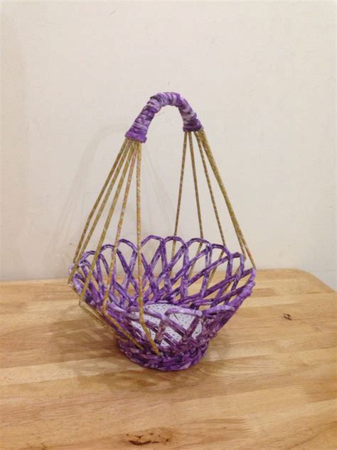 Newspaper S Basket Tutorial Is Available On Youtube Basket