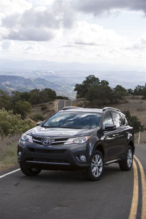 2013 Toyota Rav4 Suv Offers Improved Dynamics And Safety