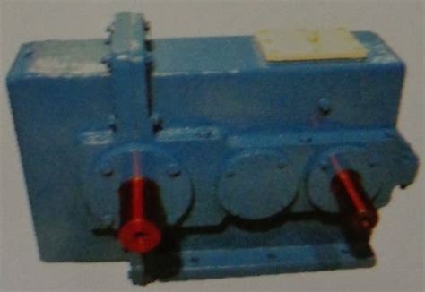 Vertical Parallel Shaft Helical Split Body Type Crane Duty Gear Box At