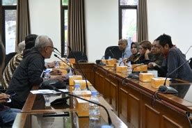 Sekretariat Dewan Perwakilan Rakyat Daerah Rapat Pansus Pengawasan