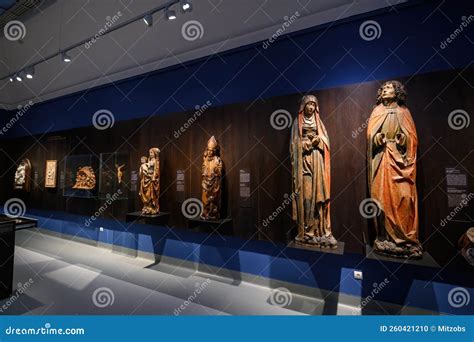 The Museum of Fine Arts in Budapest, Hungary Editorial Image - Image of ...