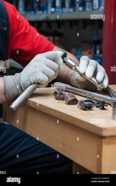 Mechanic Hands Working Engine Hi Res Stock Photography And Images Alamy