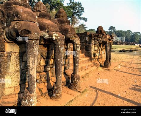 Elephant Terrace Angkor Thom In Siem Reap Cambodia Stock Photo Alamy