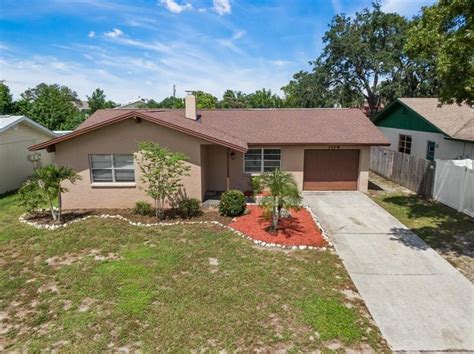 104 Sunrise Dr Palm Harbor Fl 34683 Mls T3402249 Coldwell Banker