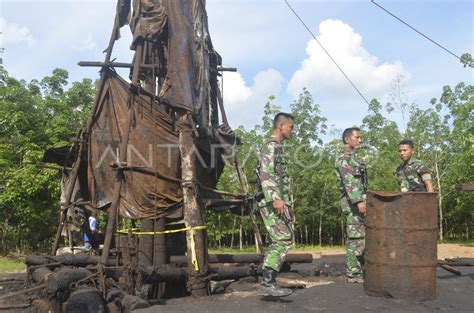 PENERTIBAN PENAMBANGAN SUMUR MINYAK ILEGAL ANTARA Foto