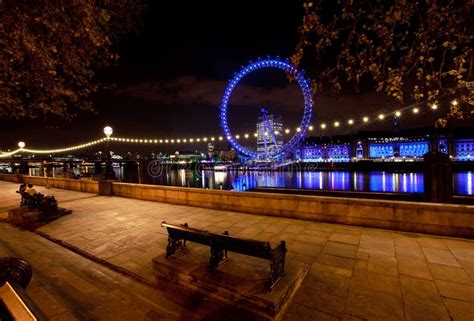 London S Embankment at Night Editorial Image - Image of london, ride ...