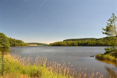 Foto De Lacs Du Morvan Lac De Saint Agnan Dans Le Morvan Do Stock