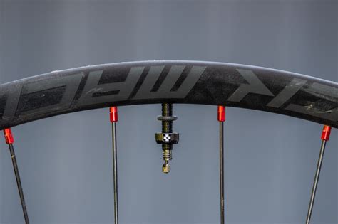 How To Convert Your Mtb To Tubeless Beatusbikes