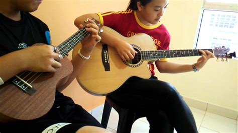 Jingle Bells Ukulele And Guitar Fingerstyle Youtube