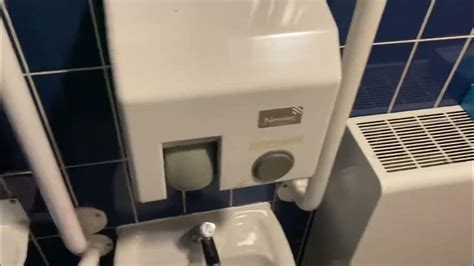 Rare Newlec Push Button Hand Dryer My College Harborne Youtube