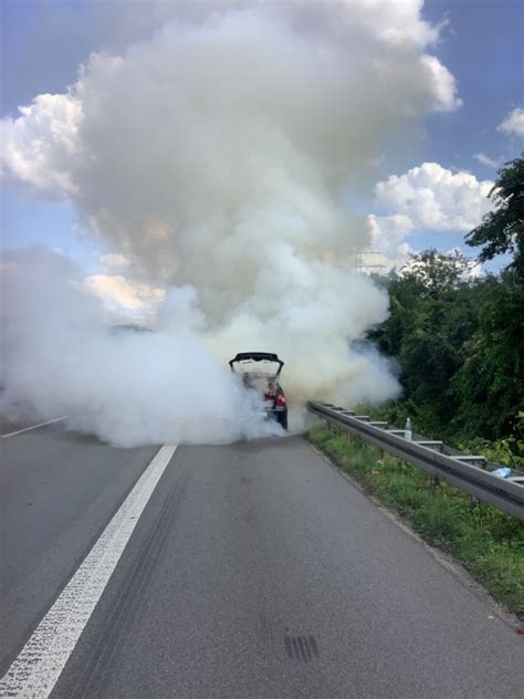 Brennender PKW Auf Der Autobahn A42 Einsatzbericht Oberhausen