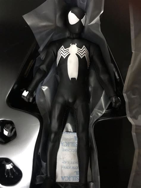 Mezco Spider Man Venom Black Spider 興趣及遊戲 玩具 And 遊戲類 Carousell