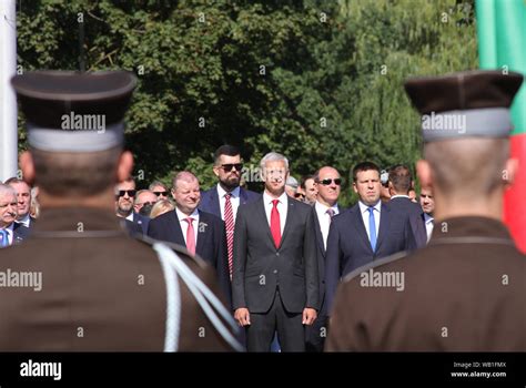 Baltic Way Human Chain High Resolution Stock Photography And Images Alamy