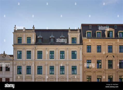 Vintage building facade. Classic european architecture Stock Photo - Alamy